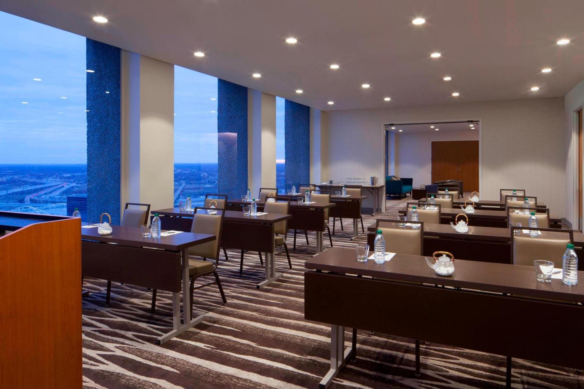 The Westin Dallas Downtown Bagian luar foto
